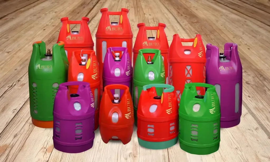 new launches LPG Composite Cylinder: अब सिलेंडर से गैस चोरी करना होगा नामुमकिन! जानिए IOC का नया स्मार्ट सिलेंडर, कैसे मिलेगा कनेक्शन